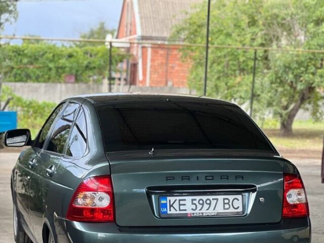 Зеленый ВАЗ 2172 Priora, объемом двигателя 1.6 л и пробегом 151 тыс. км за 3993 $, фото 1 на Automoto.ua