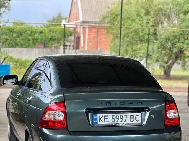 Зелений ВАЗ 2172 Priora, об'ємом двигуна 1.6 л та пробігом 151 тис. км за 3995 $, фото 1 на Automoto.ua