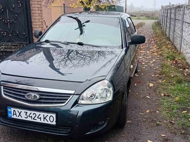 Зеленый ВАЗ 2172 Priora, объемом двигателя 1.6 л и пробегом 87 тыс. км за 3800 $, фото 1 на Automoto.ua