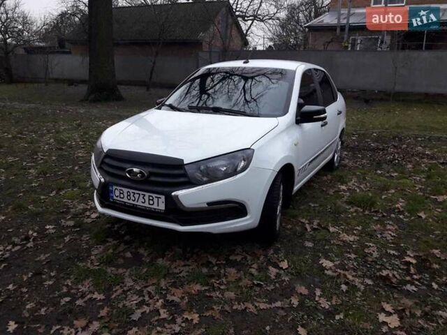 Белый ВАЗ 2190 Гранта, объемом двигателя 1.6 л и пробегом 202 тыс. км за 3650 $, фото 1 на Automoto.ua