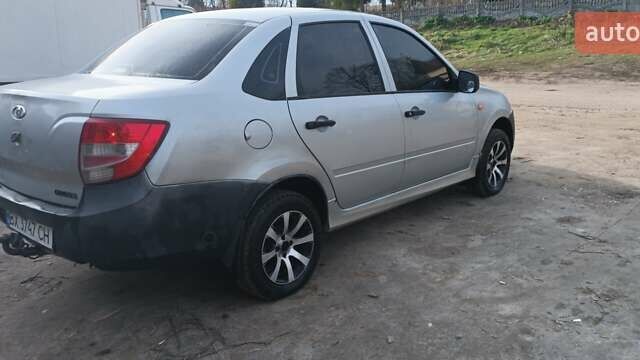Сірий ВАЗ 2190 Гранта, об'ємом двигуна 1.6 л та пробігом 180 тис. км за 2000 $, фото 1 на Automoto.ua