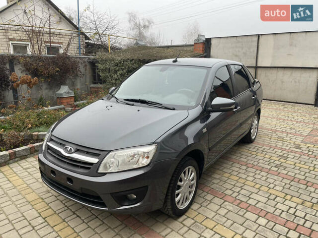 Серый ВАЗ 2190 Гранта, объемом двигателя 1.6 л и пробегом 76 тыс. км за 5390 $, фото 1 на Automoto.ua