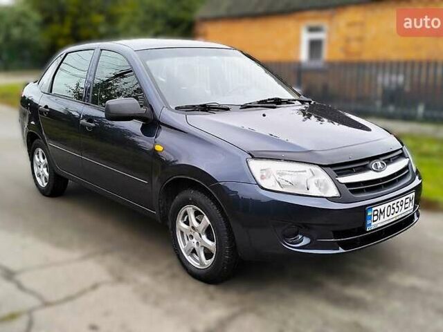 Синій ВАЗ 2190 Гранта, об'ємом двигуна 1.6 л та пробігом 102 тис. км за 3300 $, фото 1 на Automoto.ua