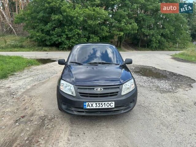 Синій ВАЗ 2190 Гранта, об'ємом двигуна 1.6 л та пробігом 190 тис. км за 2799 $, фото 1 на Automoto.ua