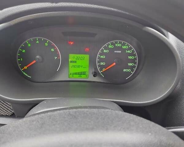 Синий ВАЗ 2190 Гранта, объемом двигателя 1.6 л и пробегом 384 тыс. км за 1800 $, фото 1 на Automoto.ua