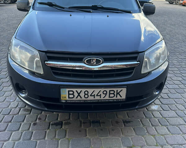 Синий ВАЗ 2190 Гранта, объемом двигателя 1.6 л и пробегом 240 тыс. км за 3555 $, фото 1 на Automoto.ua