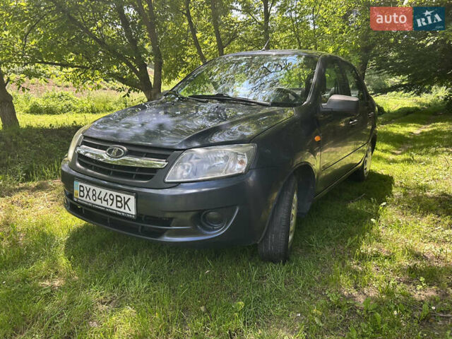 Синій ВАЗ 2190 Гранта, об'ємом двигуна 1.6 л та пробігом 240 тис. км за 2400 $, фото 1 на Automoto.ua