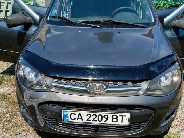 Серый ВАЗ 2194 Kalina, объемом двигателя 1.6 л и пробегом 208 тыс. км за 3900 $, фото 1 на Automoto.ua