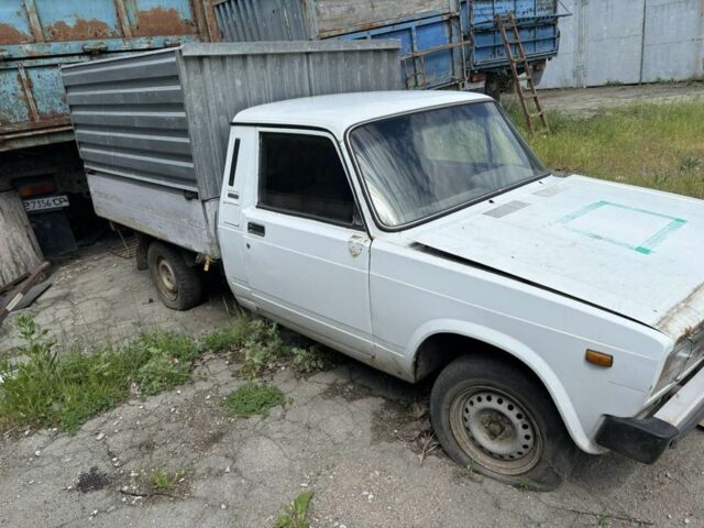 Белый ВАЗ 2345, объемом двигателя 0 л и пробегом 200 тыс. км за 684 $, фото 1 на Automoto.ua