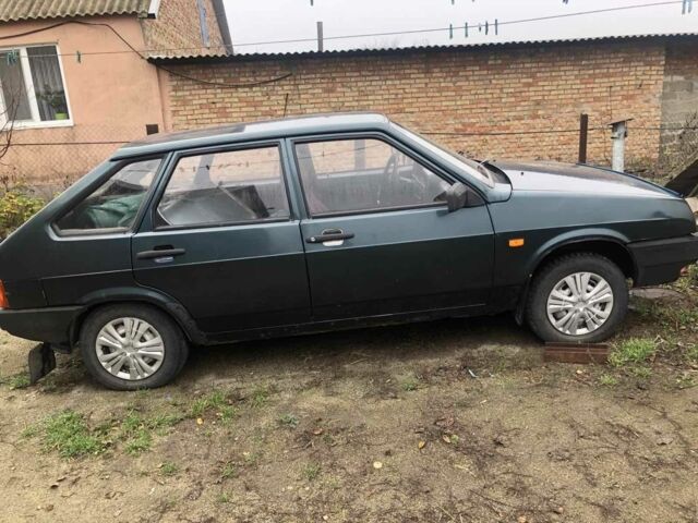 Зеленый ВАЗ 2347, объемом двигателя 0 л и пробегом 290 тыс. км за 922 $, фото 1 на Automoto.ua