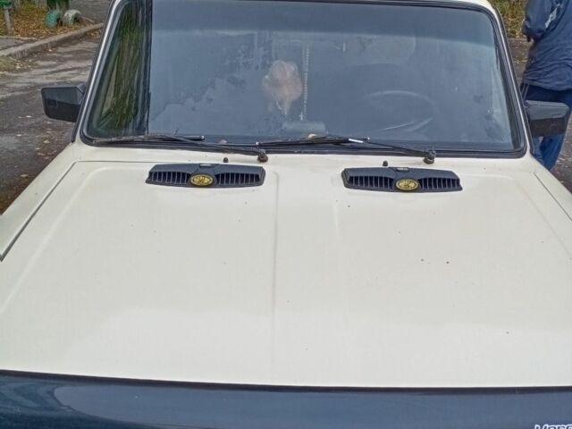 Белый ВАЗ Другая, объемом двигателя 0 л и пробегом 180 тыс. км за 1000 $, фото 1 на Automoto.ua