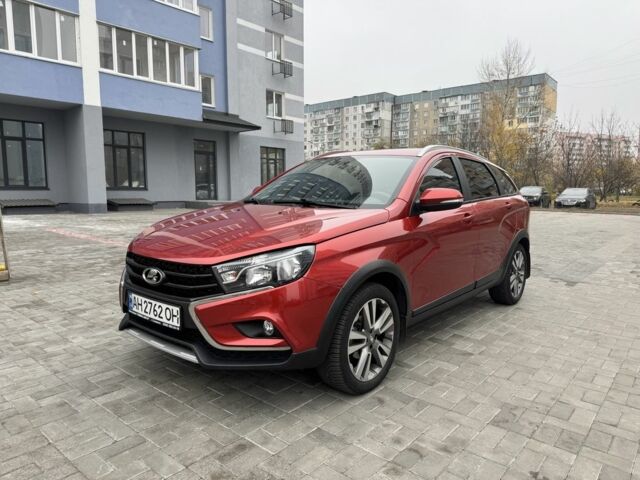 Червоний ВАЗ Інша, об'ємом двигуна 1.6 л та пробігом 64 тис. км за 11000 $, фото 1 на Automoto.ua