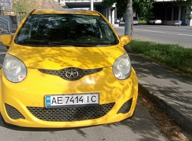 Желтый ВАЗ Другая, объемом двигателя 1 л и пробегом 76 тыс. км за 2900 $, фото 1 на Automoto.ua