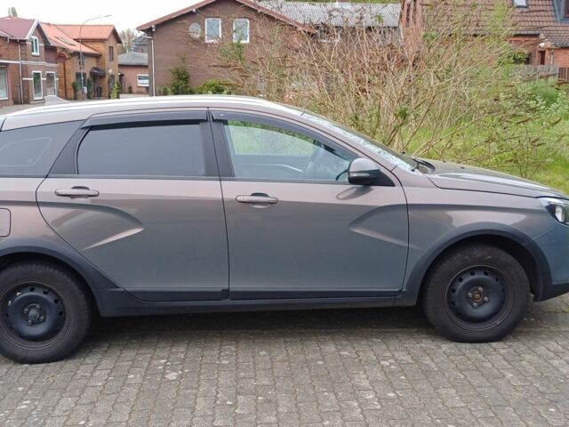 Серый ВАЗ Другая, объемом двигателя 1.8 л и пробегом 78 тыс. км за 11033 $, фото 1 на Automoto.ua