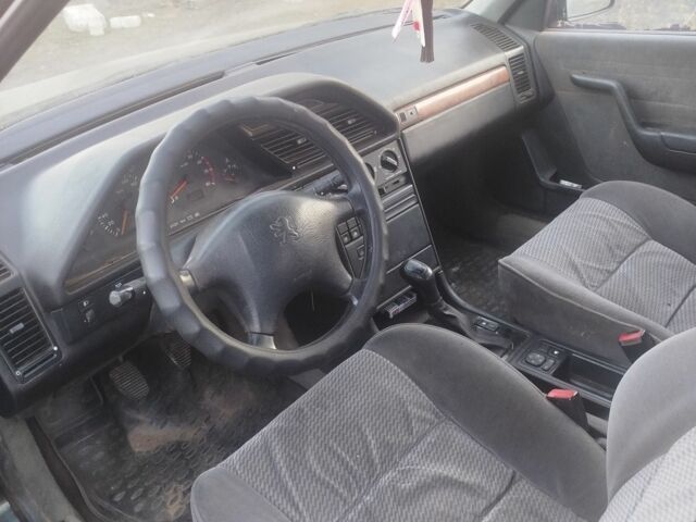 Зеленый ВАЗ Другая, объемом двигателя 2 л и пробегом 200 тыс. км за 800 $, фото 1 на Automoto.ua