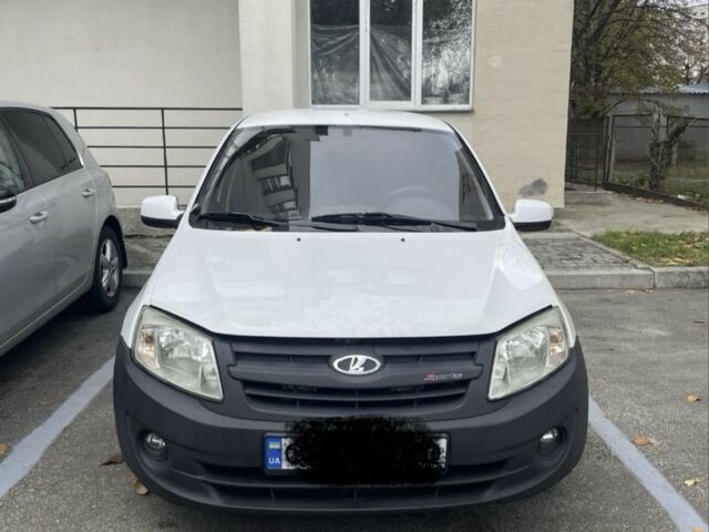 Білий ВАЗ Гранта, об'ємом двигуна 1.6 л та пробігом 112 тис. км за 2800 $, фото 1 на Automoto.ua