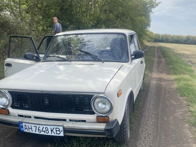 Бежевый ВАЗ Гранта, объемом двигателя 1.3 л и пробегом 100 тыс. км за 357 $, фото 1 на Automoto.ua