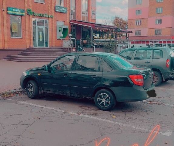 ВАЗ Гранта 2012 у Умани на Automoto.ua Чорний ВАЗ Гранта, об'ємом двигуна 1.5 л та пробігом 174 тис. км за 1800 $, фото 1 на Automoto.ua