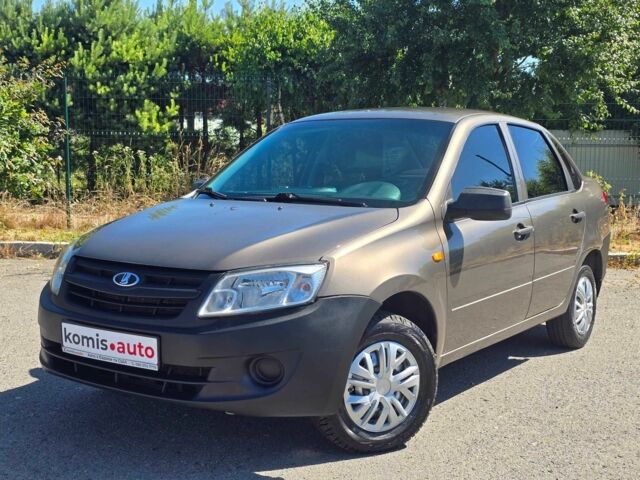Коричневий ВАЗ Гранта, об'ємом двигуна 1.6 л та пробігом 226 тис. км за 3899 $, фото 1 на Automoto.ua