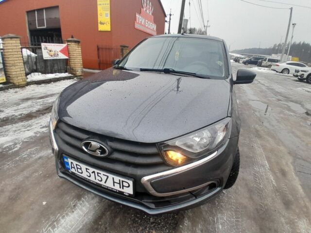 Серый ВАЗ Гранта, объемом двигателя 1.6 л и пробегом 65 тыс. км за 5000 $, фото 1 на Automoto.ua