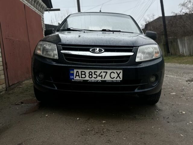 Синий ВАЗ Гранта, объемом двигателя 1.6 л и пробегом 116 тыс. км за 2700 $, фото 1 на Automoto.ua