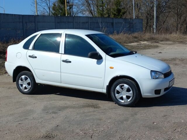 Белый ВАЗ Калина, объемом двигателя 1.6 л и пробегом 1 тыс. км за 2200 $, фото 1 на Automoto.ua