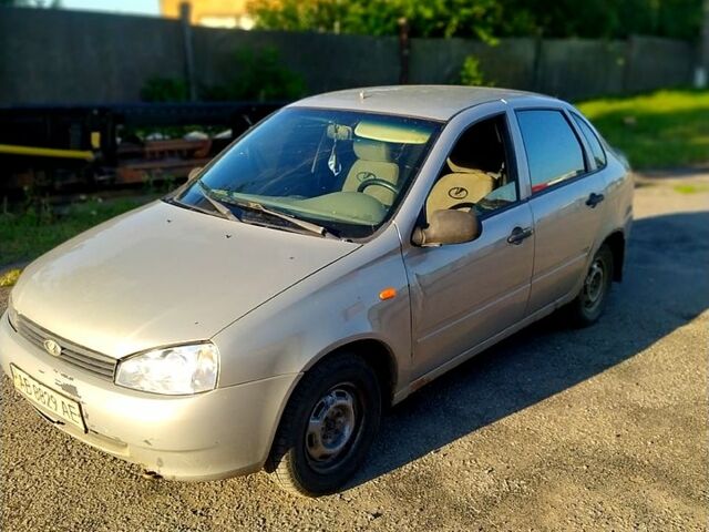 Бежевий ВАЗ Kalina, об'ємом двигуна 1.6 л та пробігом 537 тис. км за 900 $, фото 1 на Automoto.ua