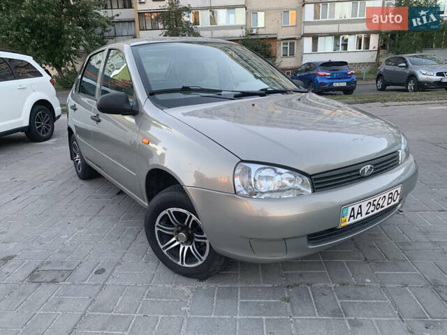 Бежевый ВАЗ Калина, объемом двигателя 0 л и пробегом 40 тыс. км за 2500 $, фото 1 на Automoto.ua