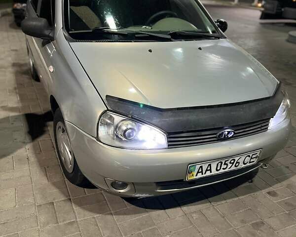 Бежевий ВАЗ Калина, об'ємом двигуна 1.6 л та пробігом 237 тис. км за 1800 $, фото 1 на Automoto.ua