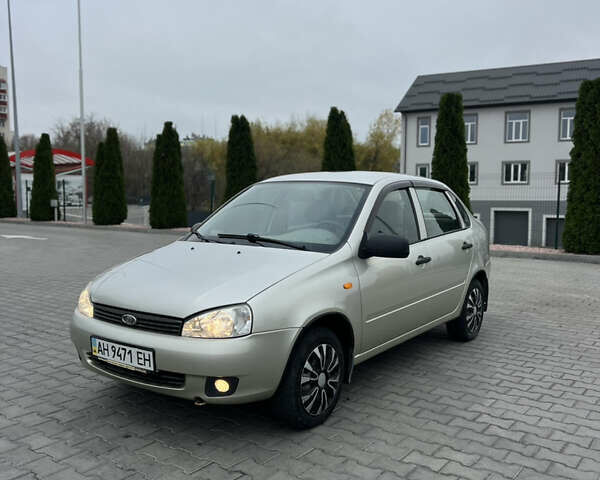 Бежевый ВАЗ Калина, объемом двигателя 1.4 л и пробегом 81 тыс. км за 2150 $, фото 1 на Automoto.ua