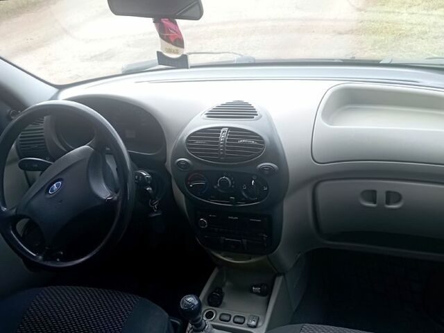 Чорний ВАЗ Kalina, об'ємом двигуна 1.6 л та пробігом 150 тис. км за 2500 $, фото 1 на Automoto.ua