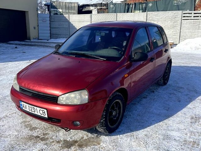 Красный ВАЗ Kalina, объемом двигателя 1.4 л и пробегом 30000 тыс. км за 1800 $, фото 1 на Automoto.ua