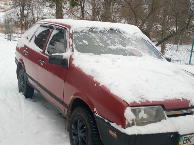 Красный ВАЗ Калина, объемом двигателя 1 л и пробегом 553 тыс. км за 900 $, фото 1 на Automoto.ua