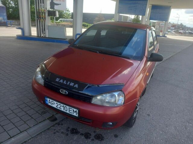 Красный ВАЗ Калина, объемом двигателя 1.6 л и пробегом 305 тыс. км за 1500 $, фото 1 на Automoto.ua