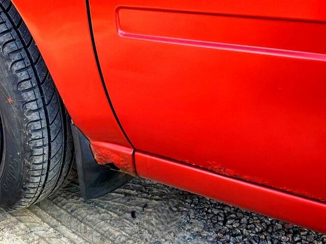 Червоний ВАЗ Kalina, об'ємом двигуна 1.6 л та пробігом 200 тис. км за 2300 $, фото 1 на Automoto.ua