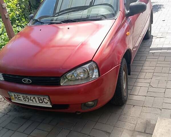 Красный ВАЗ Калина, объемом двигателя 1.6 л и пробегом 175 тыс. км за 2000 $, фото 1 на Automoto.ua