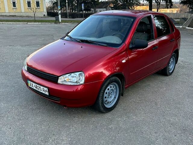 Червоний ВАЗ Kalina, об'ємом двигуна 1.6 л та пробігом 230 тис. км за 1800 $, фото 1 на Automoto.ua