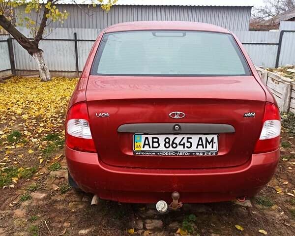 Красный ВАЗ Калина, объемом двигателя 1.6 л и пробегом 180 тыс. км за 1850 $, фото 1 на Automoto.ua