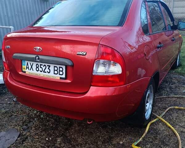 Красный ВАЗ Калина, объемом двигателя 1.6 л и пробегом 40 тыс. км за 3200 $, фото 1 на Automoto.ua