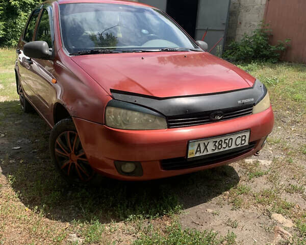 Красный ВАЗ Калина, объемом двигателя 1.6 л и пробегом 185 тыс. км за 1200 $, фото 1 на Automoto.ua