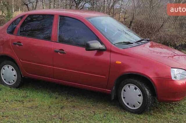 Красный ВАЗ Калина, объемом двигателя 1.6 л и пробегом 120 тыс. км за 3150 $, фото 1 на Automoto.ua