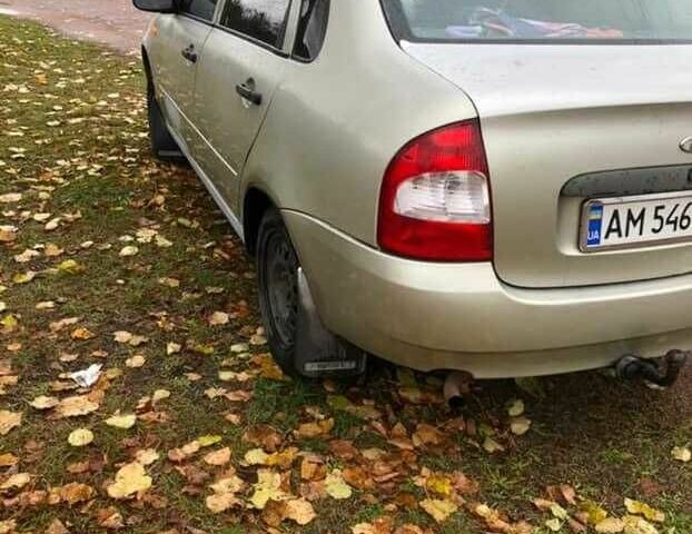 Желтый ВАЗ Калина, объемом двигателя 1.6 л и пробегом 150 тыс. км за 1400 $, фото 1 на Automoto.ua