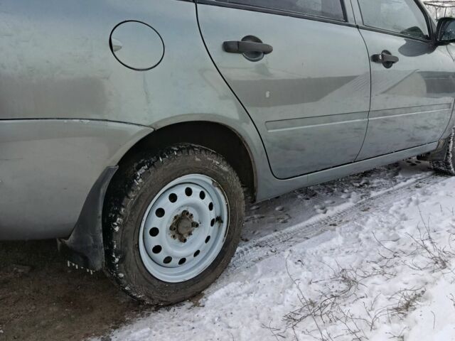 Серый ВАЗ Калина, объемом двигателя 1 л и пробегом 180 тыс. км за 2000 $, фото 1 на Automoto.ua