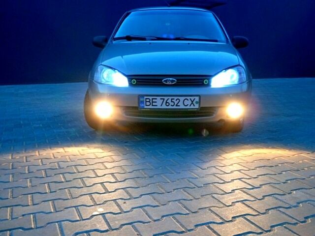 Серый ВАЗ Kalina, объемом двигателя 1.6 л и пробегом 220 тыс. км за 2500 $, фото 1 на Automoto.ua