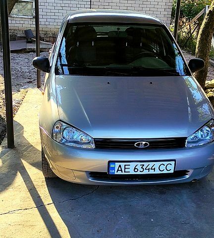 Серый ВАЗ Kalina, объемом двигателя 1.4 л и пробегом 218 тыс. км за 2100 $, фото 1 на Automoto.ua