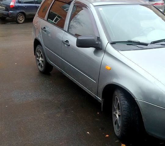 Сірий ВАЗ Kalina, об'ємом двигуна 1.4 л та пробігом 136 тис. км за 2300 $, фото 1 на Automoto.ua