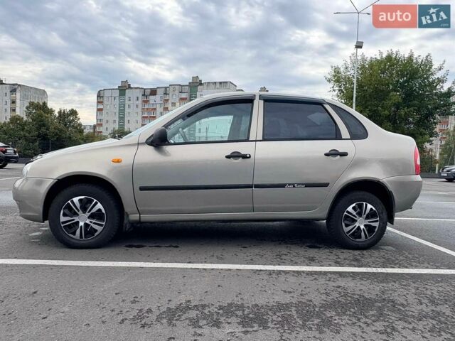 Сірий ВАЗ Калина, об'ємом двигуна 1.6 л та пробігом 268 тис. км за 2000 $, фото 1 на Automoto.ua