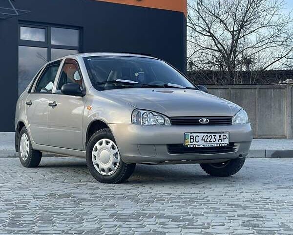 Серый ВАЗ Калина, объемом двигателя 1.6 л и пробегом 31 тыс. км за 3500 $, фото 1 на Automoto.ua
