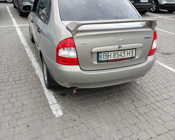 Серый ВАЗ Калина, объемом двигателя 1.6 л и пробегом 130 тыс. км за 3200 $, фото 1 на Automoto.ua