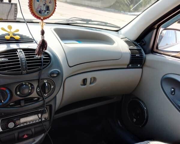 Серый ВАЗ Калина, объемом двигателя 1.6 л и пробегом 82 тыс. км за 2600 $, фото 1 на Automoto.ua